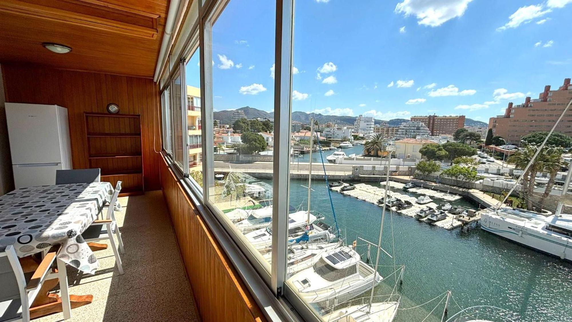 Cap Llarg Apartment Roses Exterior photo